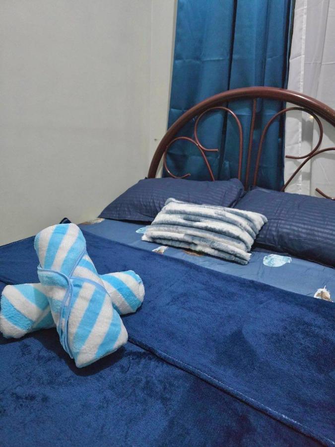 Serenity Acqua Inn Beside Enchanted Kingdom - B&B