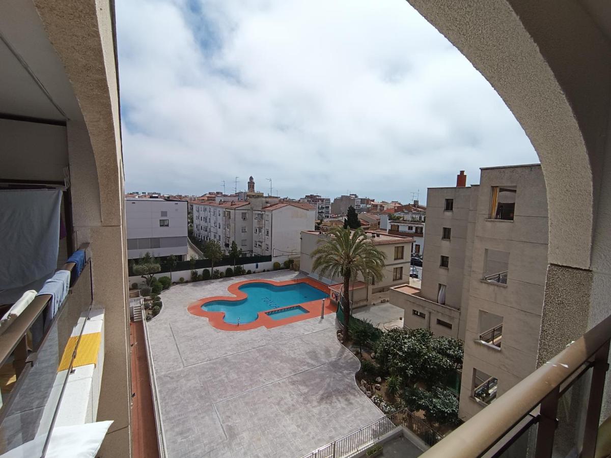 Apartamento nuevo en Calella totalmente reformado con Parking privado - Ferienwohnung