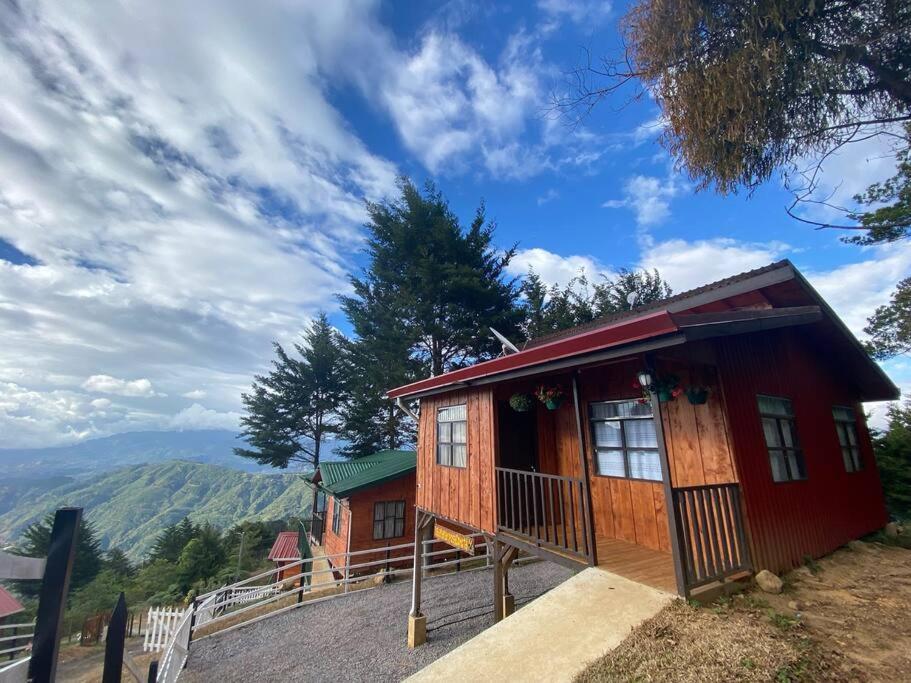 Cabaña Mariposa Cometa – Living IN THE clouds! - Bed and Breakfast San Pablo