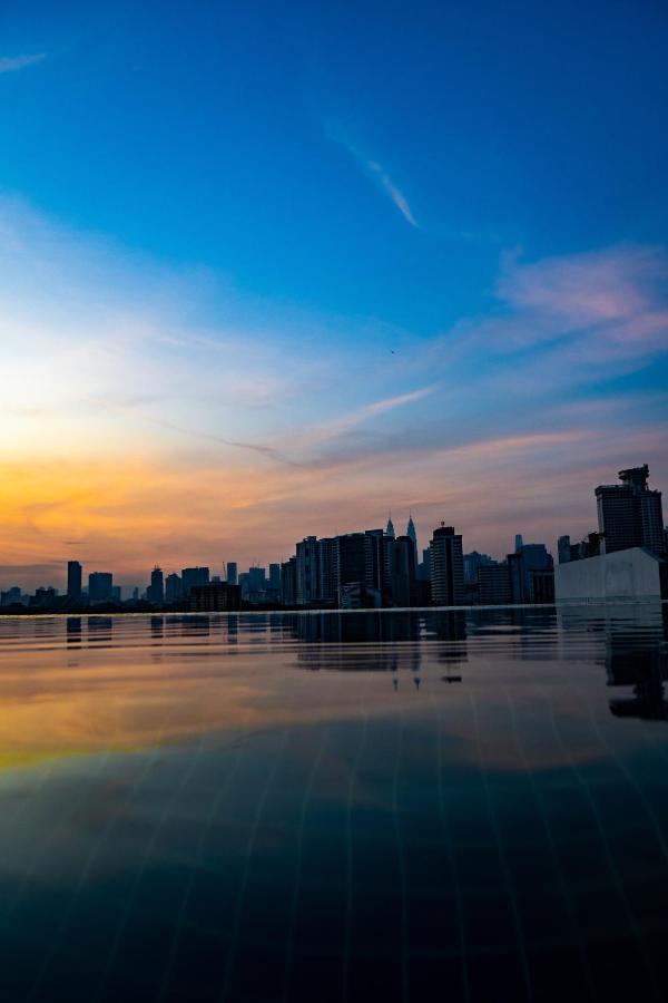 Infinite Pool! Room in Kuala Lumpur - Ferienwohnung