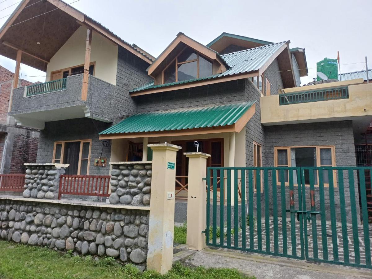 B&B Kullu - Aaren's abobe - Bed and Breakfast Kullu