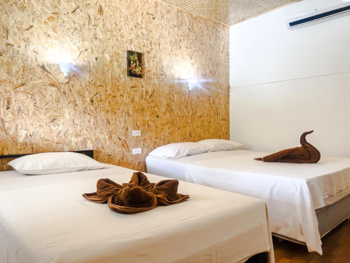 Habitación Triple Estándar con aire acondicionado