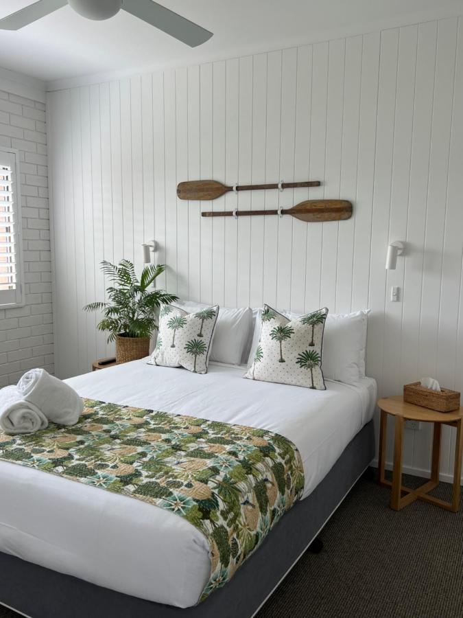 Appartamento con 2 Camere da Letto e Vista Piscina