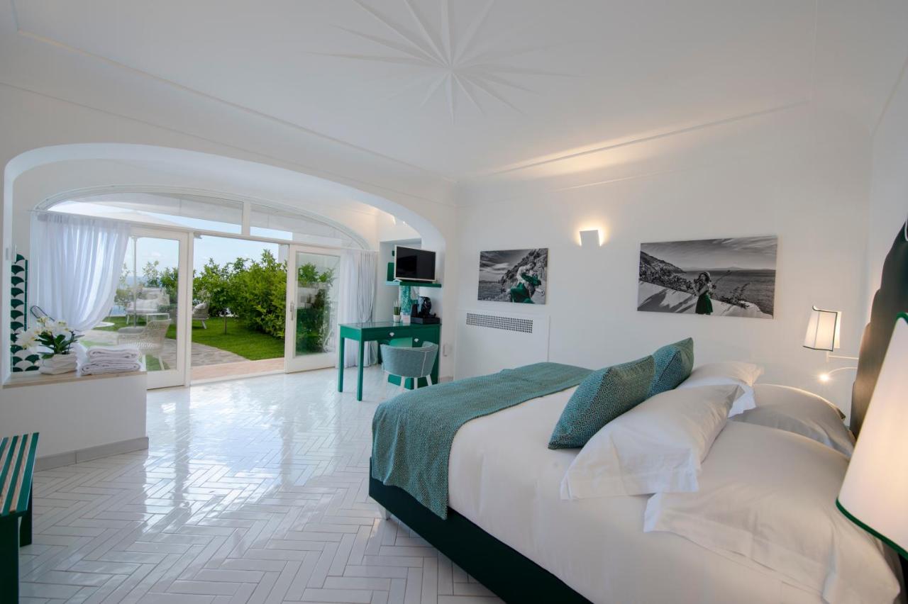 Deluxe Double or Twin Room with Sea View