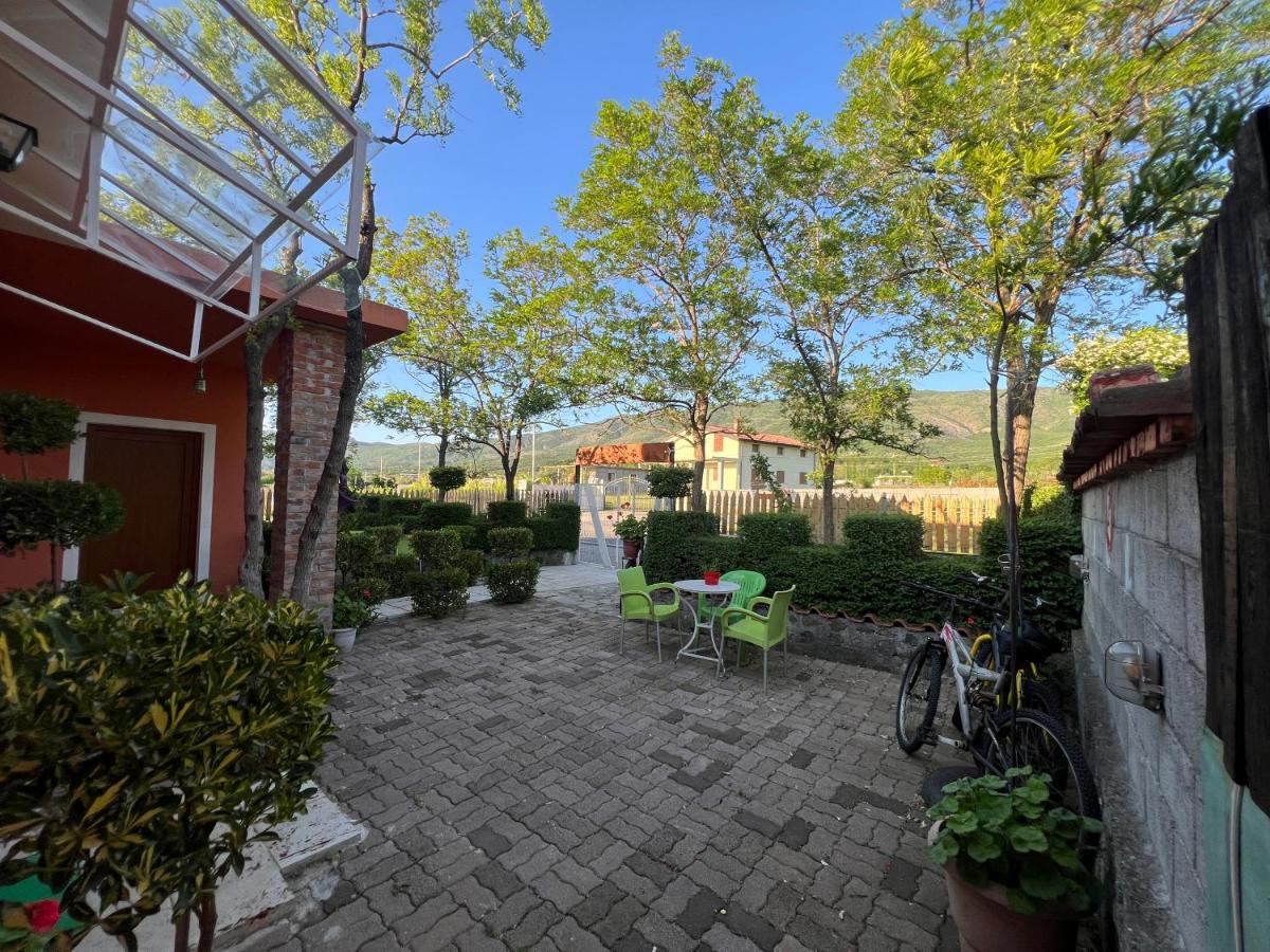 Guesthouse Koleci - Mrizi i Zanave - Bed and Breakfast