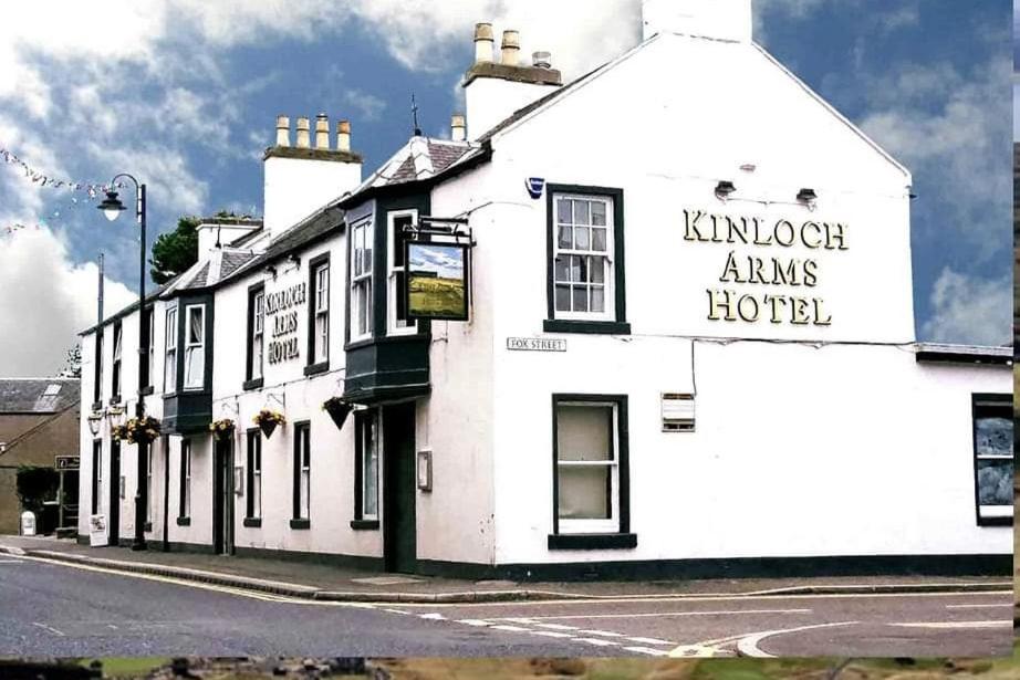 B&B Carnoustie - Kinloch Arms Hotel - Bed and Breakfast Carnoustie