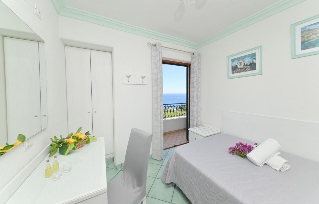 Double Room with Balcony and Sea View