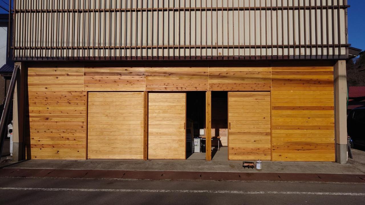 白神山地の麓でヤギのいるゲストハウス　あわじ商店 - B&B Fujikoto