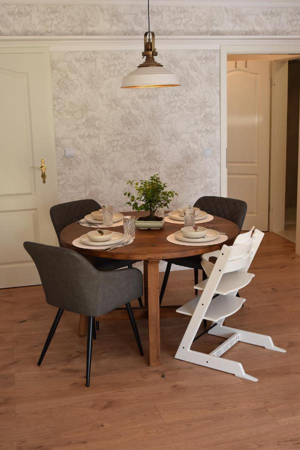 Ferienwohnung Waldborn-Suite an der Mosel - B&B Zell