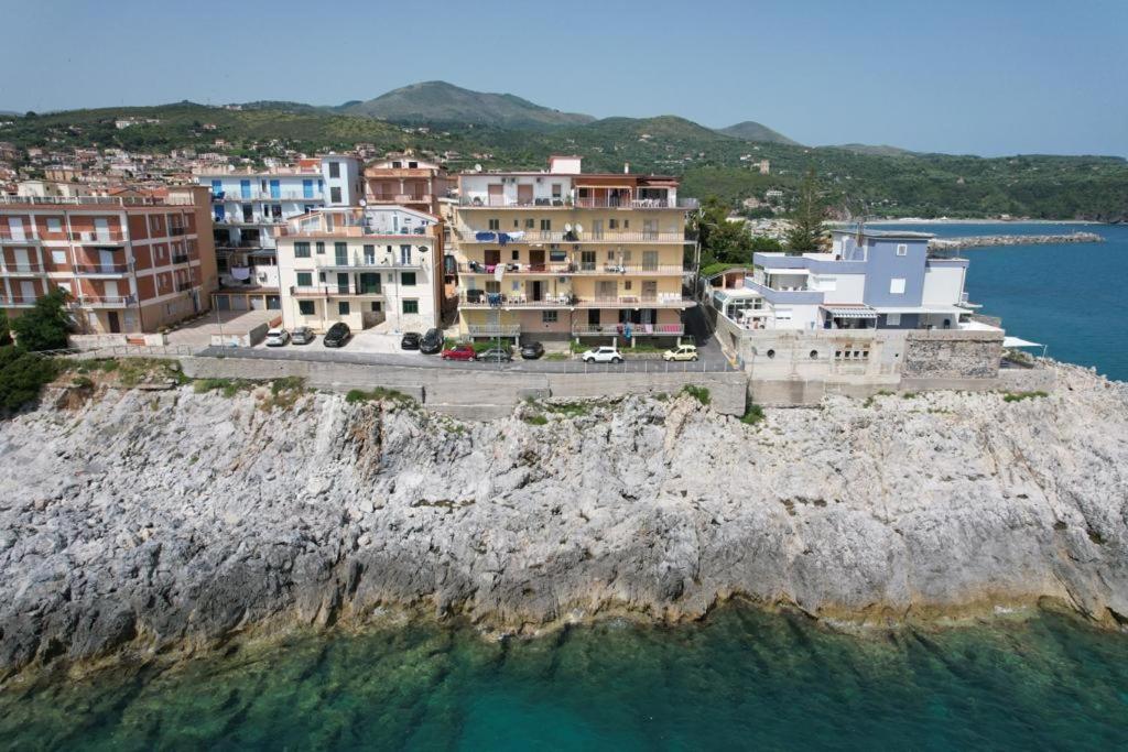 Calanca Rooms - B&B Marina di Camerota