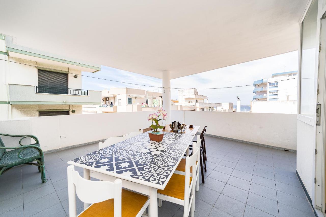 Venezia Rooftop - center - big balcony - by Click Salento - B&B Gallipoli