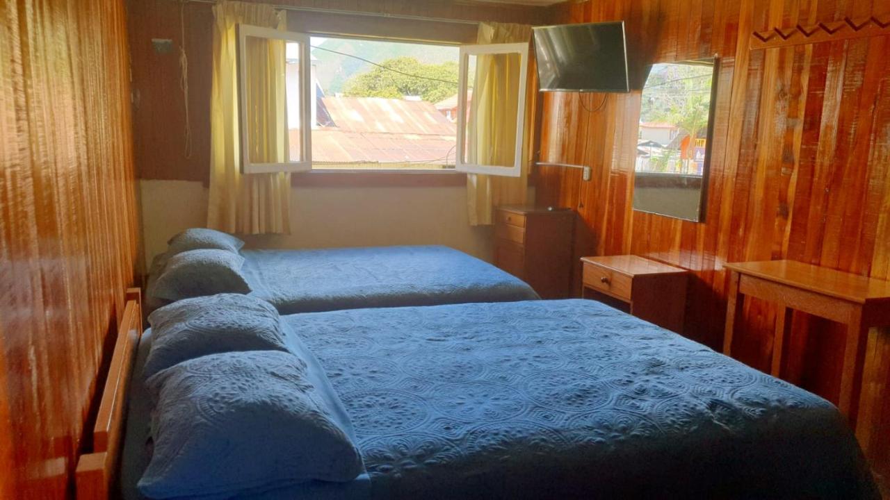 Doppelzimmer mit 2 Doppelbetten