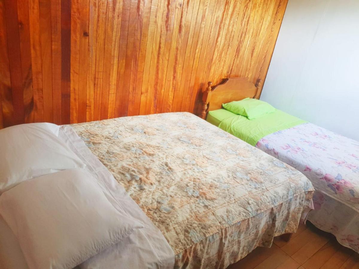 Familienzimmer mit Gemeinschaftsbad