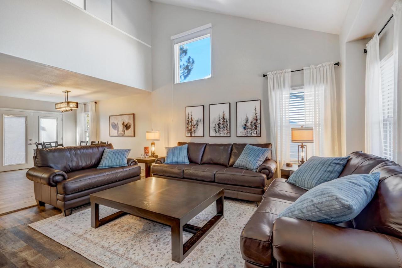 Newly Launched! Modern and Stylish Home Perfect for Families - B&B