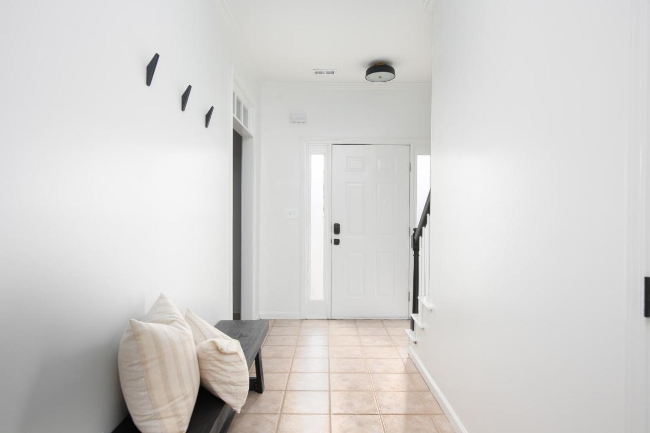 Family Friendly Alabaster Townhouse Off Interstate 65 - Bed and Breakfast Alabaster