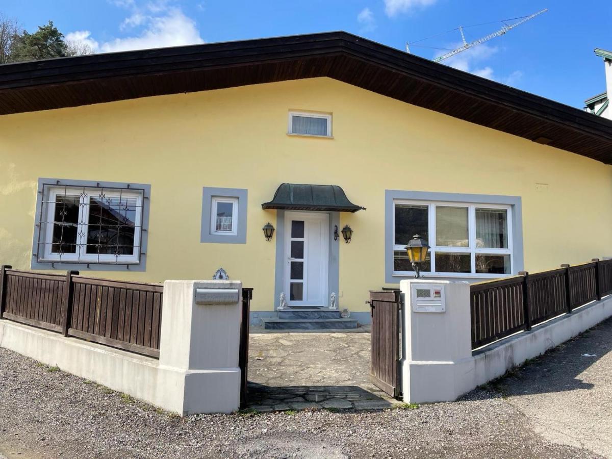 Ferienhaus Schneeweiß - Ferienwohnung