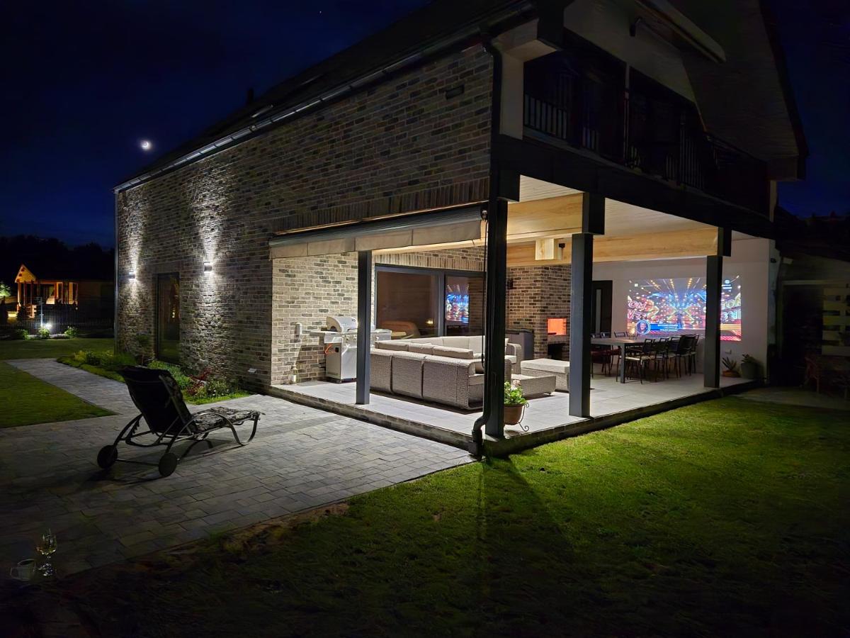 Willa nad Jagodnym - Bed and Breakfast