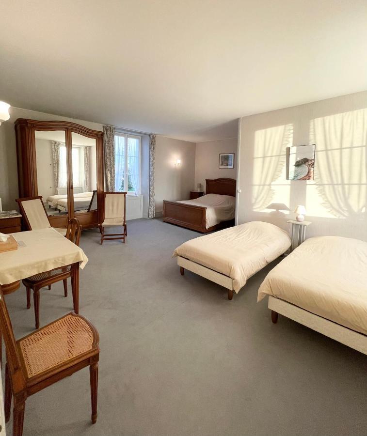 Chambre Familiale avec Salle de Bains Privative