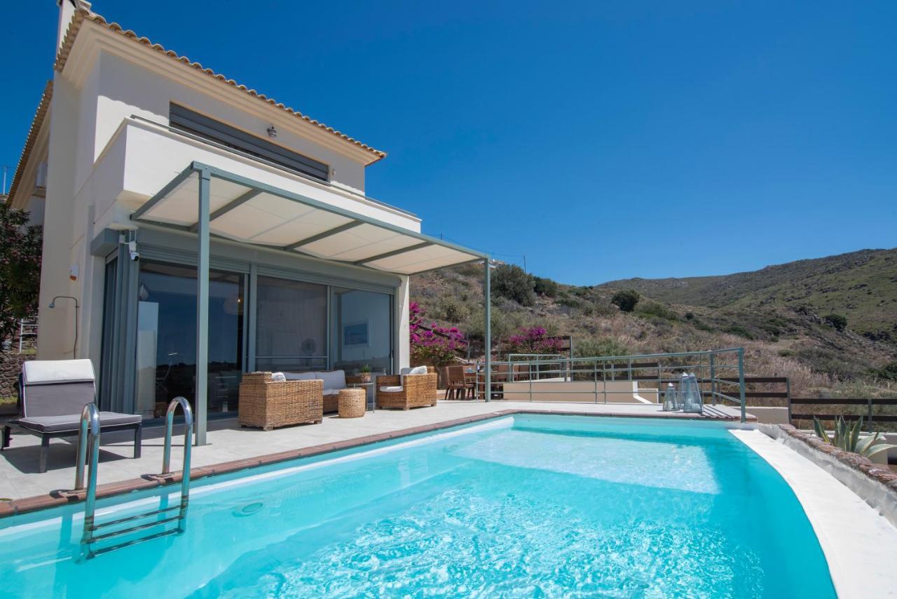 Sunkissed Villa - B&B