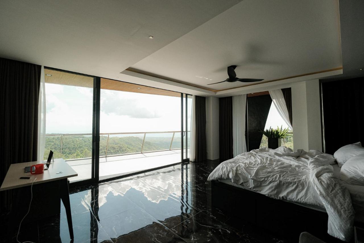 Ikigai Luxury Nature Lounge w/ Mountain View - B&B Balamban