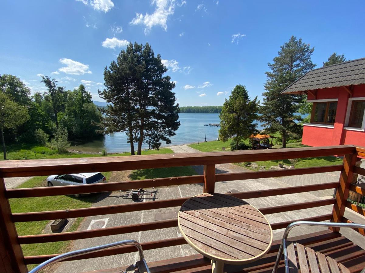 apartmán Maják u Žermanické přehrady - Chambres d’hôtes Pitrov