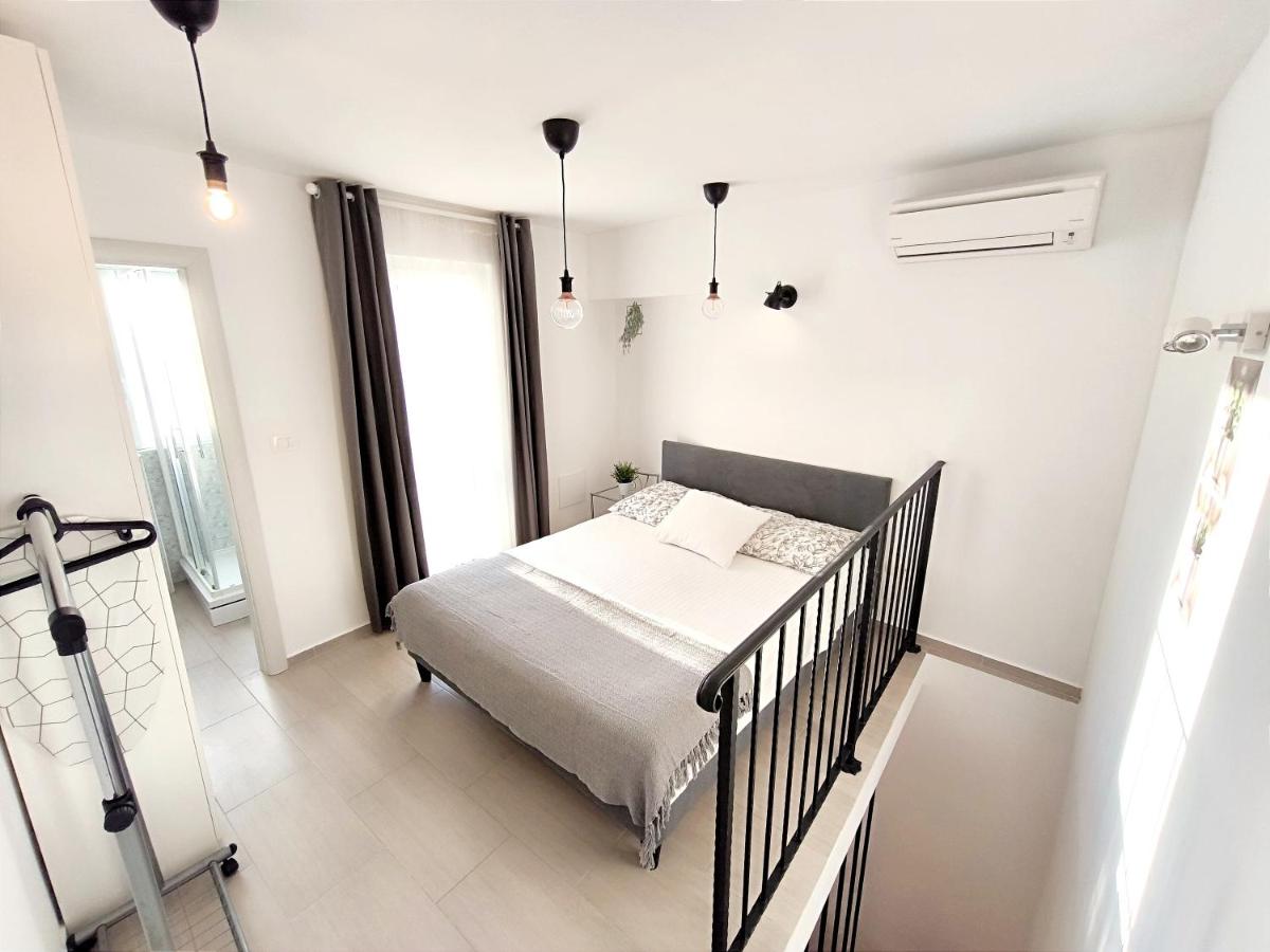 Apartment auf 2 Ebenen mit Balkon