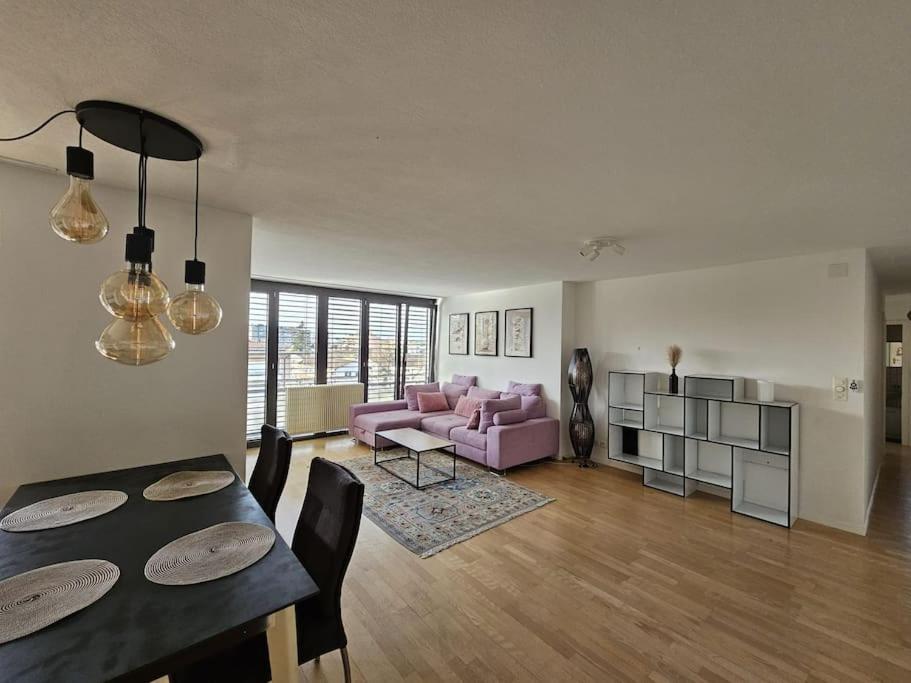 City feel good with forest view - B&B