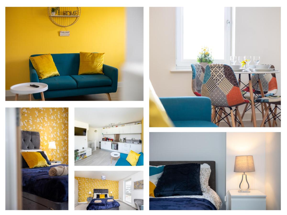 B&B Wakefield - Wakefield Westgate Station - Parking, Self Check-in, Wi-Fi, Workspace, King Size Beds, En-suites - Contractors, Families, Long Stays - Alt-Stay - Bed and Breakfast Wakefield