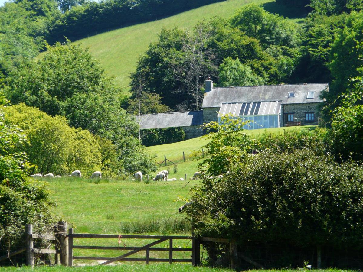 B&B Dulverton - West Huckham Barn - Bed and Breakfast Dulverton