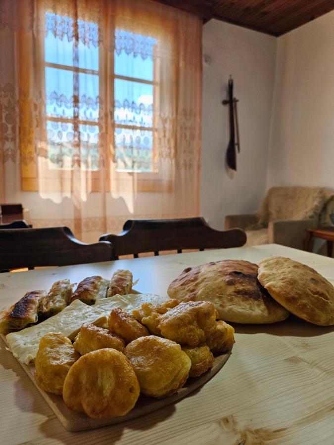 B&B Mojkovac - Traditional House Srna - Bed and Breakfast Mojkovac