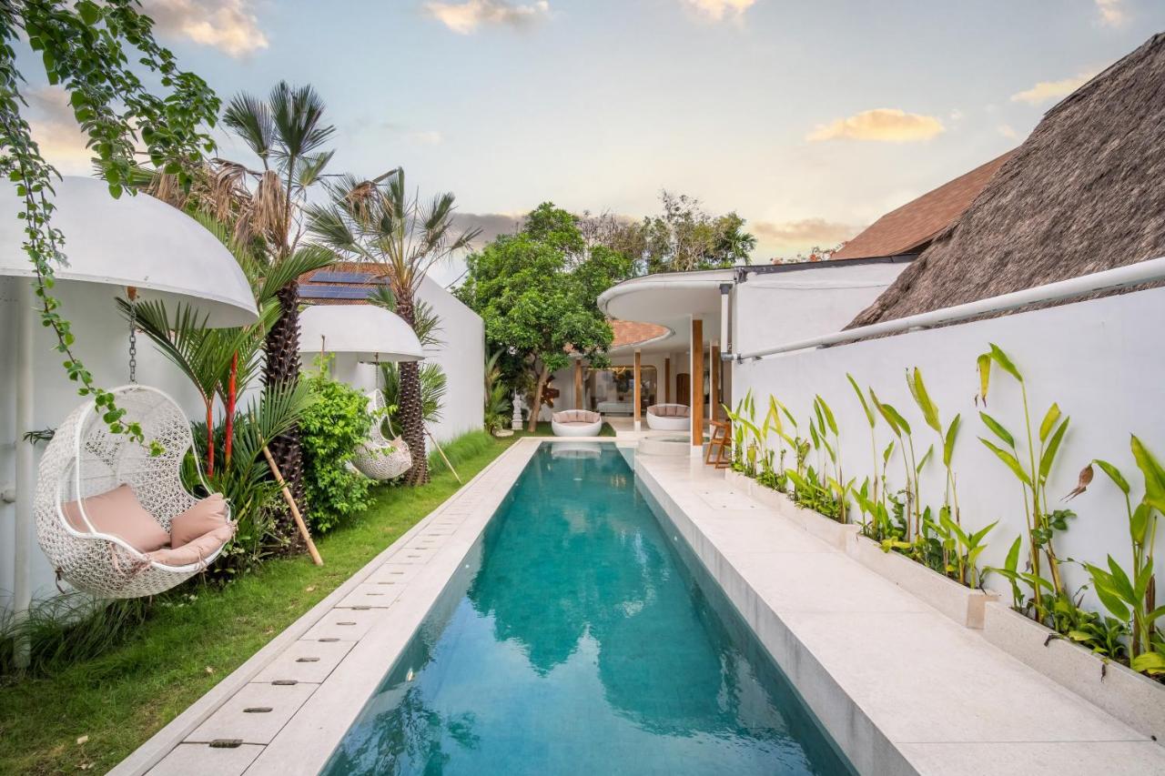 Magic Mango Villa Huge Projector bubble bath unique design - B&B Canggu