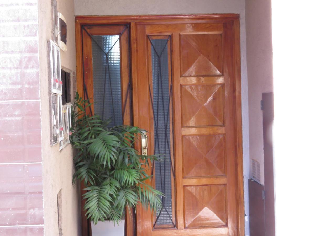 Cómodo Departamento en vicente López para una o dos personas - B&B