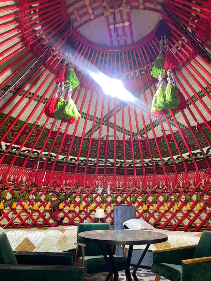 B&B Karakol - Turan Handmade Yurt with Heated Floors - Bed and Breakfast Karakol