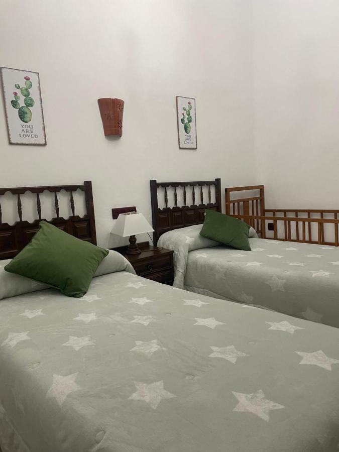 Twin Room with Private Bathroom