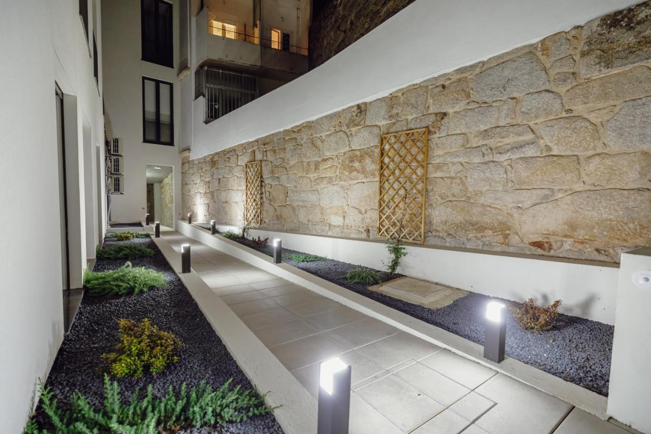 B&B Porto - Courtyard Oporto Design Apartments by Vacationy - Bed and Breakfast Porto