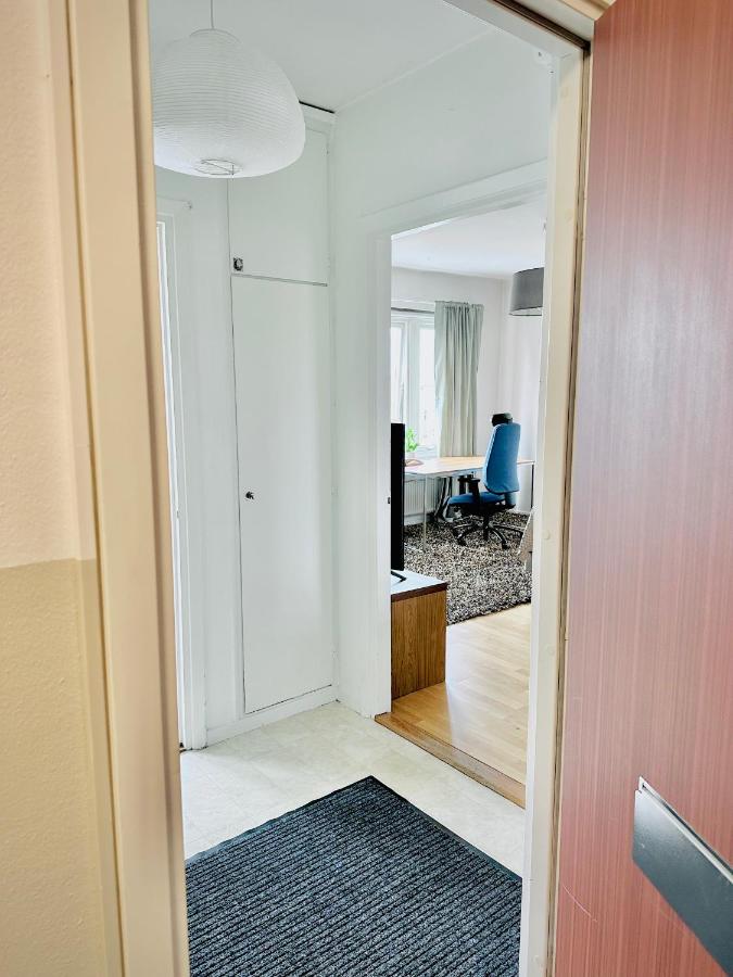 Centralt Boende i Bollnäs för Affärsresenärer - Ferienwohnung