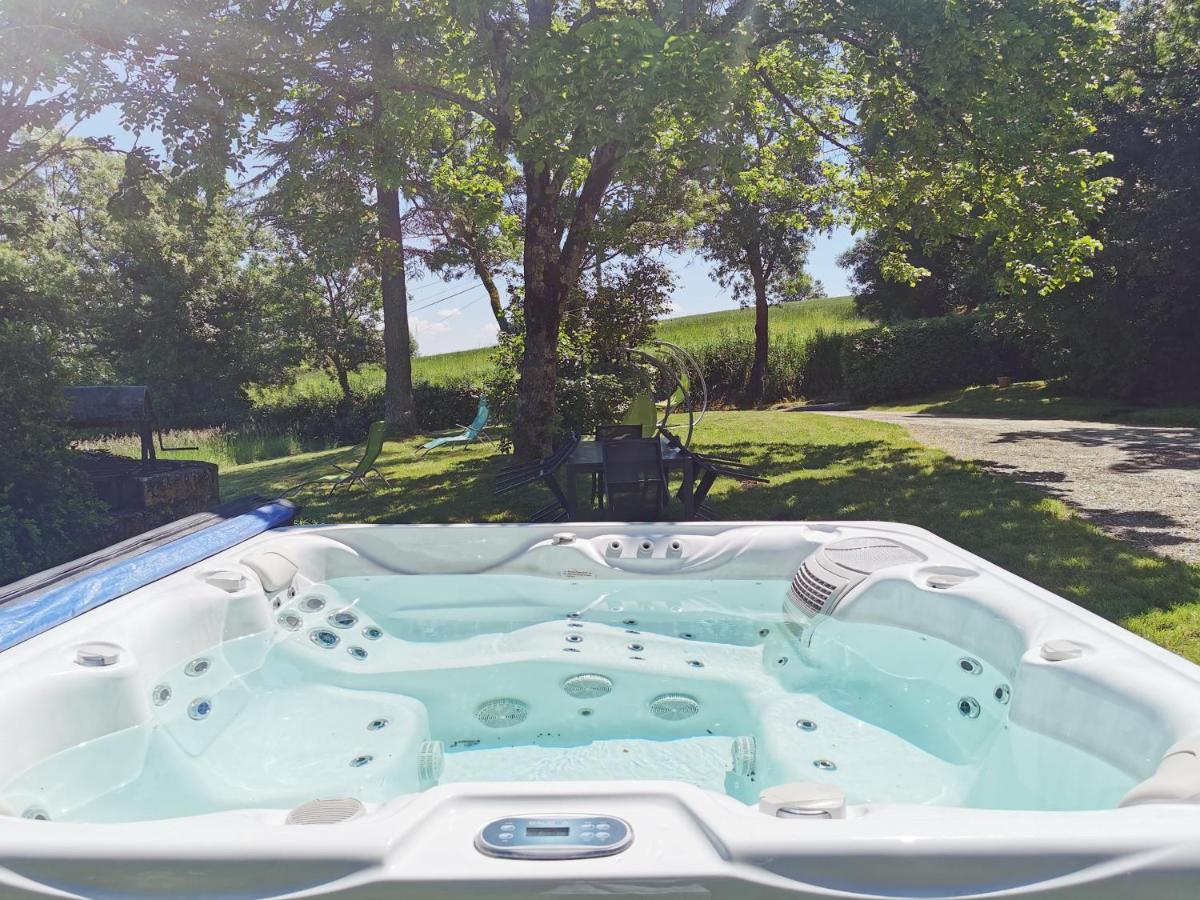 Maison de Campagne & Spa 6 pers 15 min d'Auch - B&B Sainte-Christie