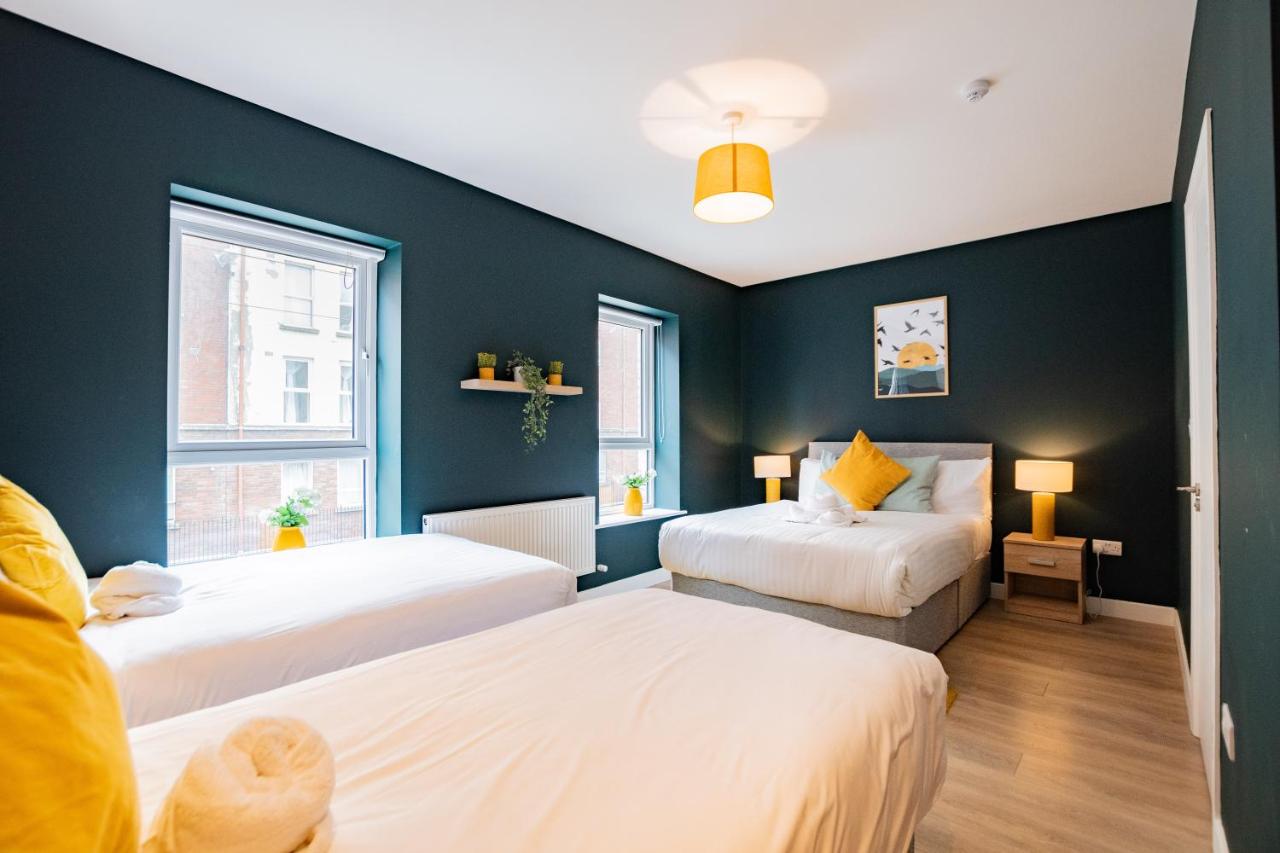 The Large Group House -Sleeps 21 - Bed and Breakfast