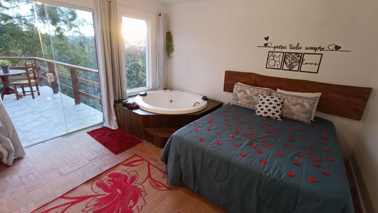Chalés Capivari Safira - Bed and Breakfast