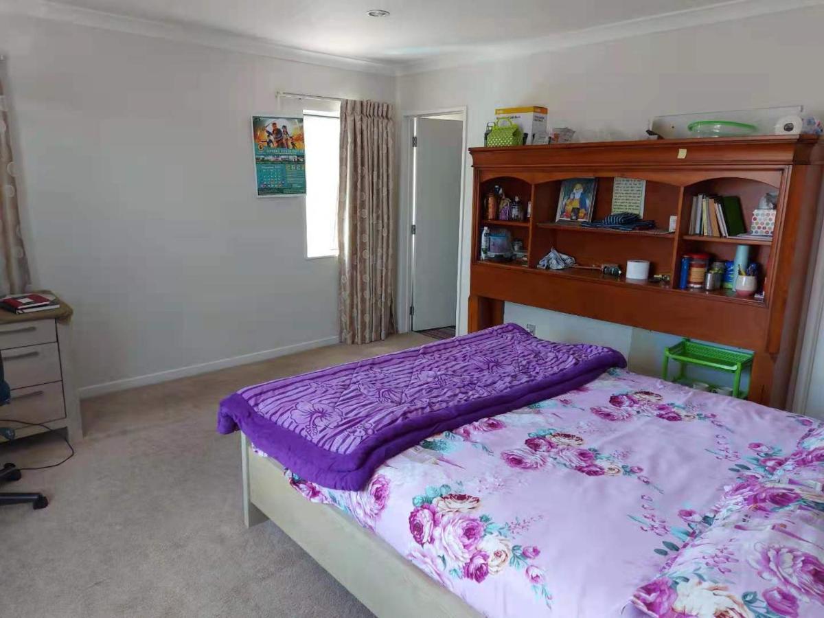 B&B Auckland - Flat Bush Large Ensuite - Bed and Breakfast Auckland