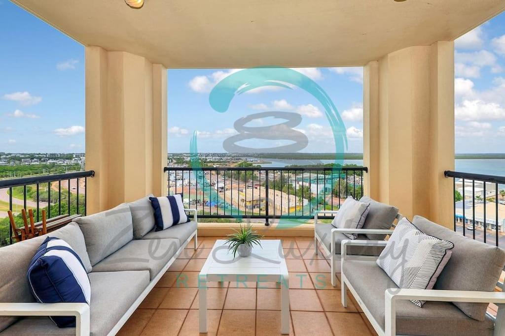 Oceanfront Gem - Pool - Balcony - Breathtaking View - Ferienwohnung Darwin