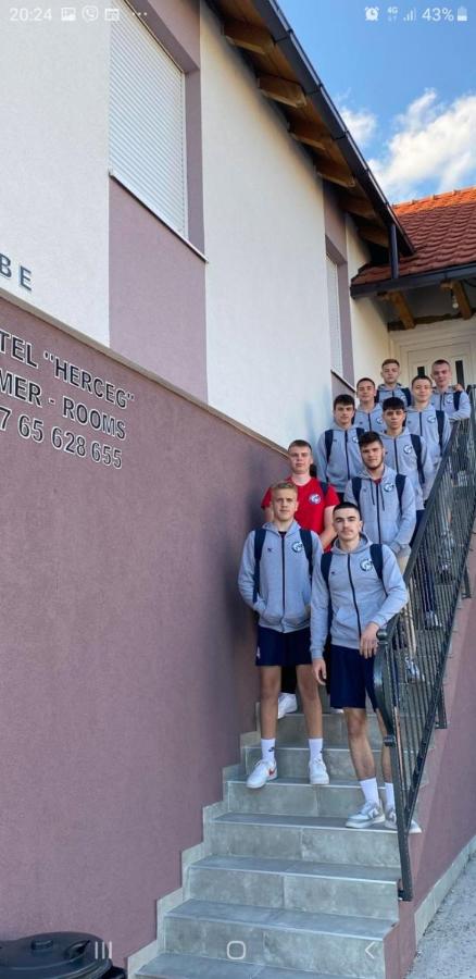 Apartmani Herceg - Ferienwohnung Gacko