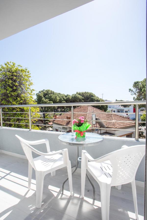 Dreibettzimmer mit Balkon