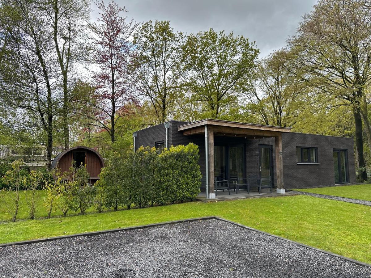 Huisje in het groen - luxe bungalow met privé sauna! - Bed and Breakfast Voorthuizen