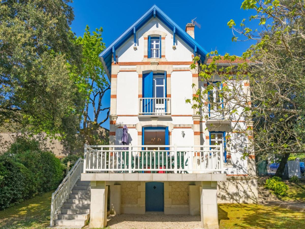 B&B Saint-Palais-sur-Mer - Holiday Home Jeanne d'Arc-1 by Interhome - Bed and Breakfast Saint-Palais-sur-Mer