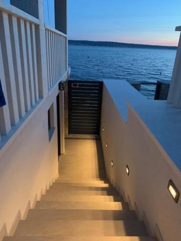 Sea View apartments by Vivi - Ferienwohnung Starigrad-Paklenica