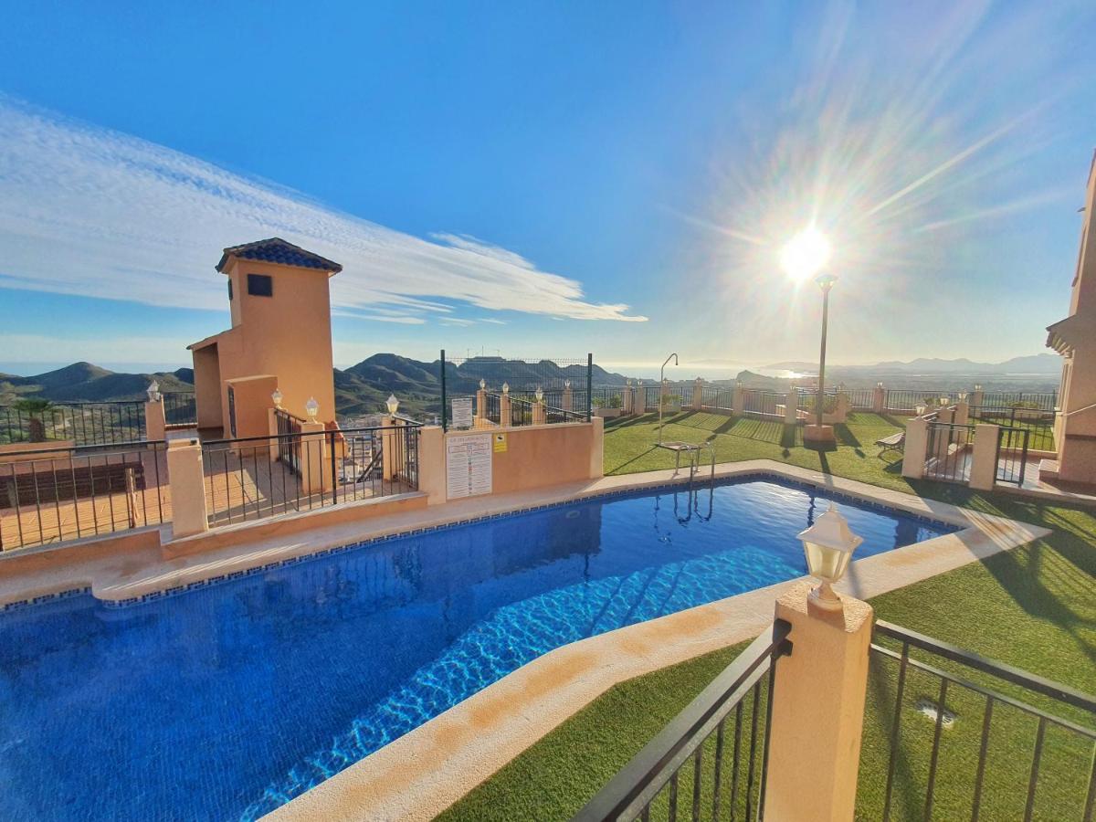 Infinite View con dos Piscinas y Parking - By Aloha Palma - Bed and Breakfast Águilas