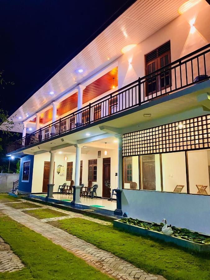Geethani Tourist Home Polonnaruwa - Bed and Breakfast