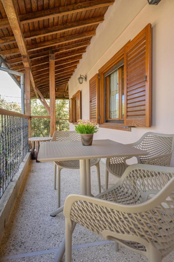 NIKOLAOS HOUSE - B&B Ierissós