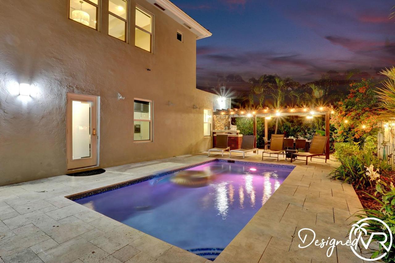 B&B Hollywood - Dream House 5 Bedroom w Amazing Heated POOL - Bed and Breakfast Hollywood